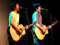 Dois（ダイス）